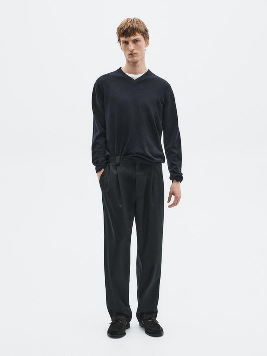 Wool and cashmere knit V-neck sweater - LIMITED