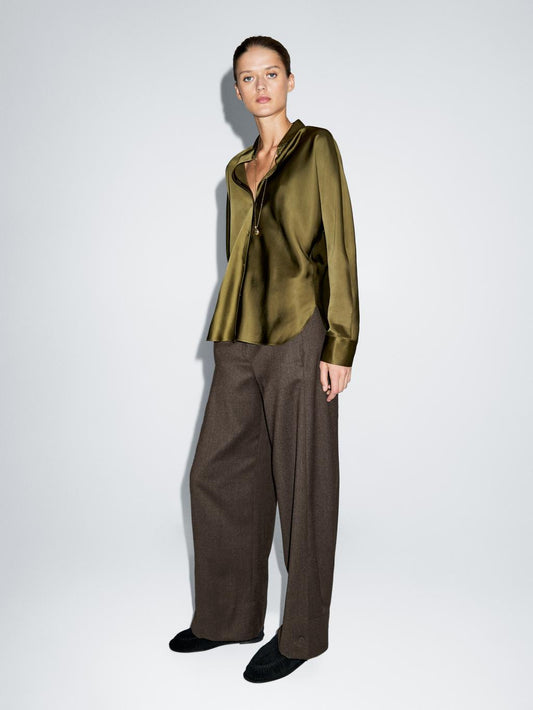 100% wool barrel fit trousers