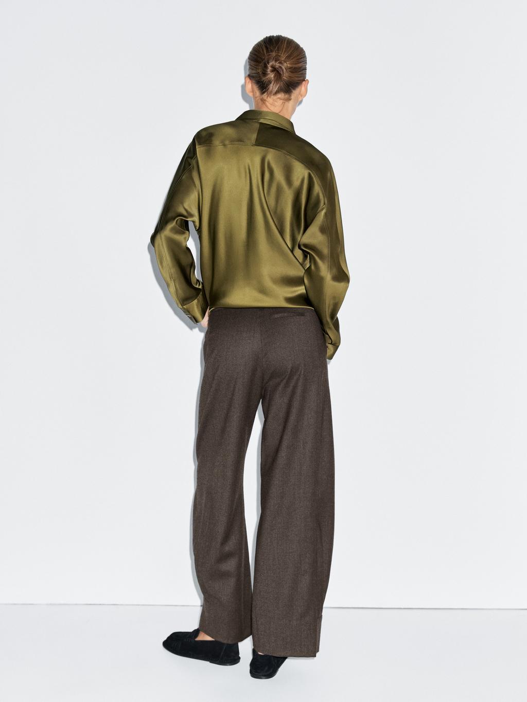 100% wool barrel fit trousers