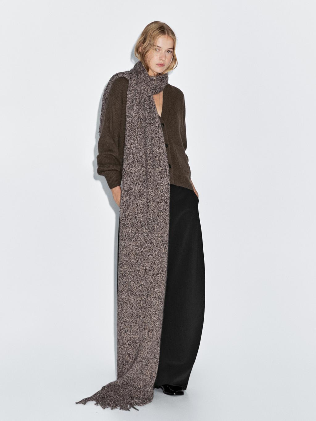 100% wool knit cardigan with pockets