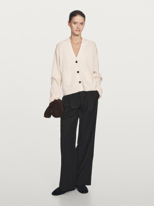 100% wool knit cardigan with pockets