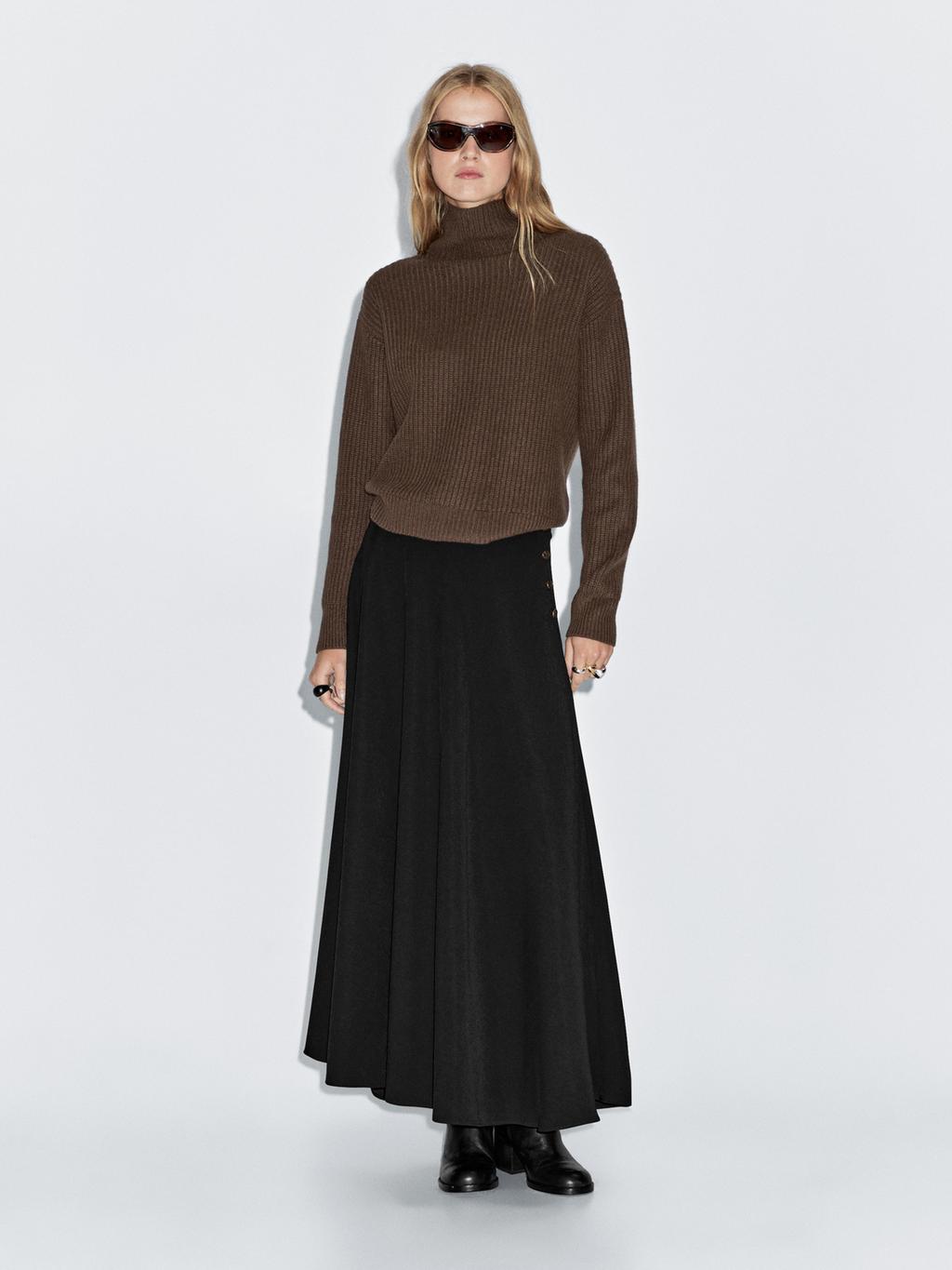 100% wool high neck knit sweater