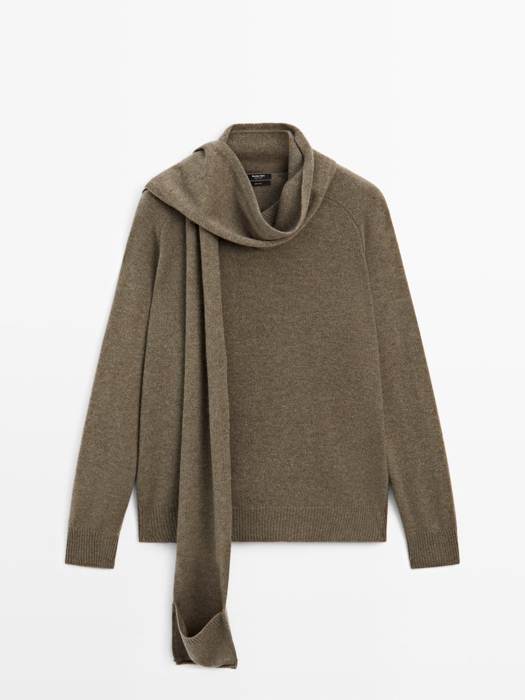 100% wool knit sweater with scarf and pocket