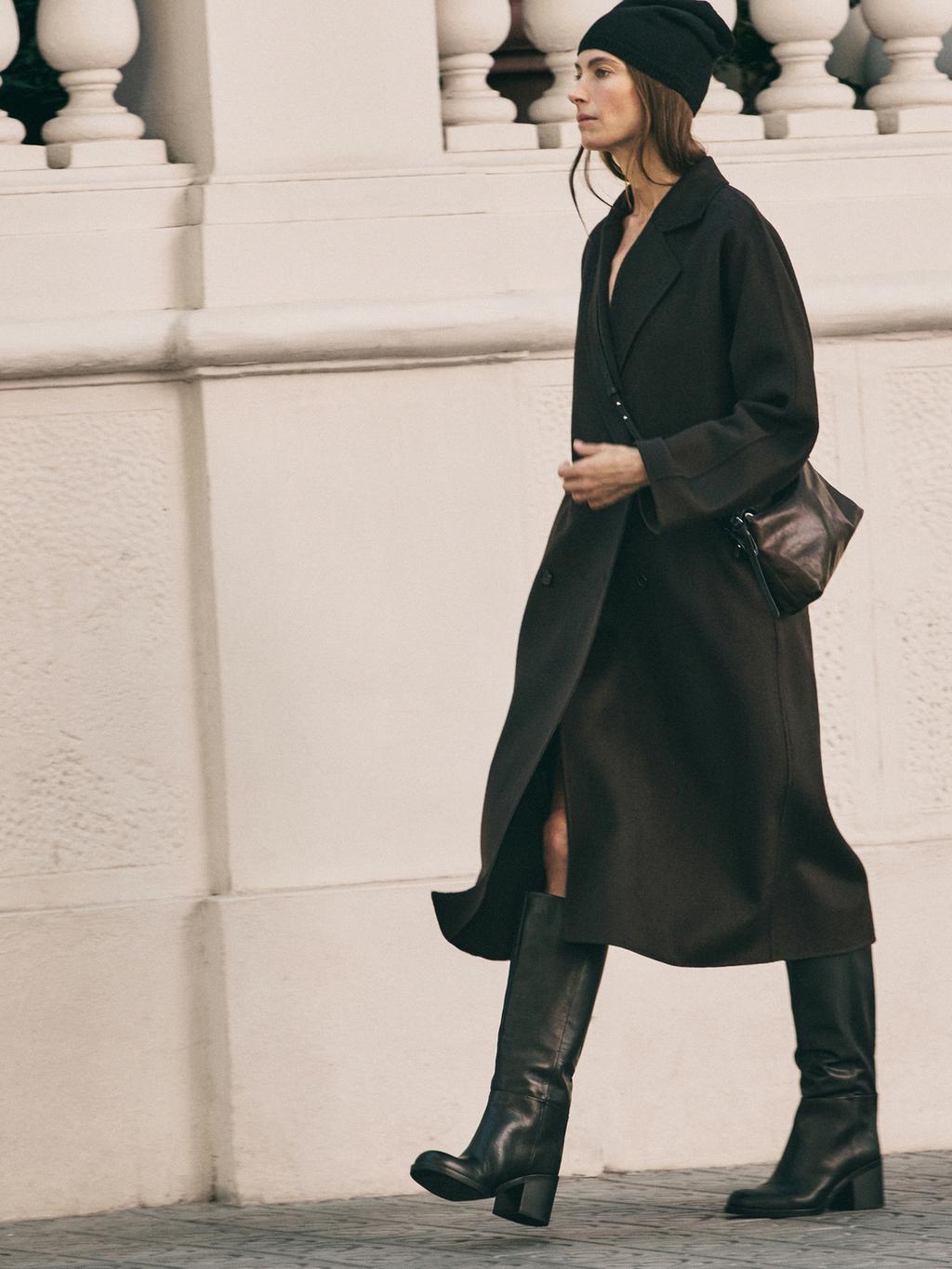 Block heel boots