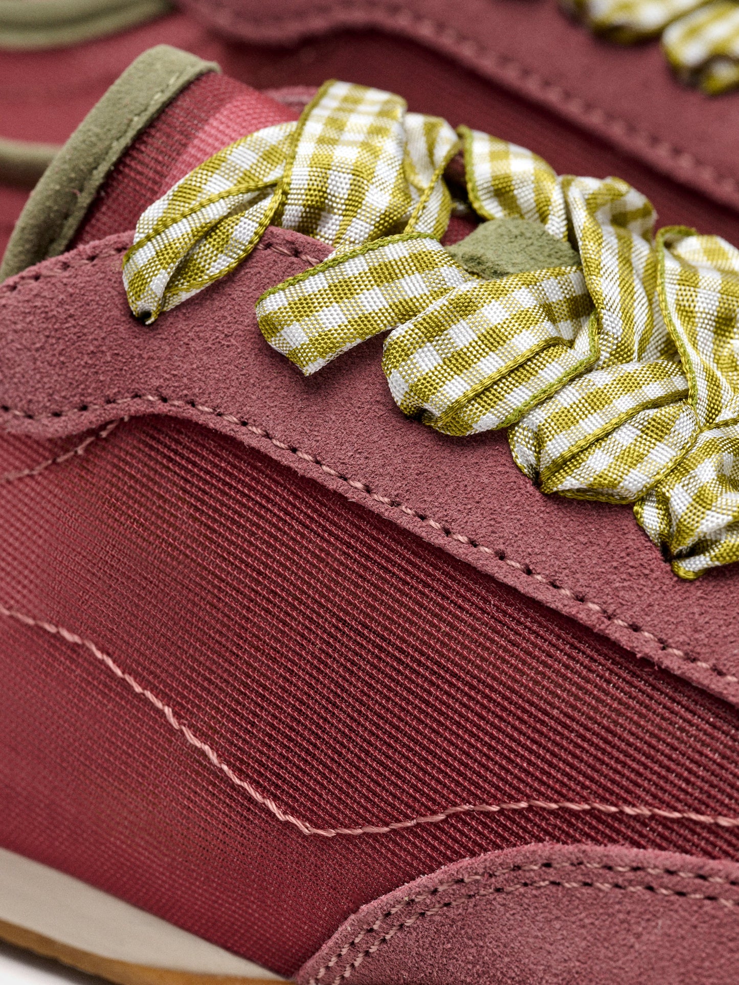 Bridge Solid Mesh Berry