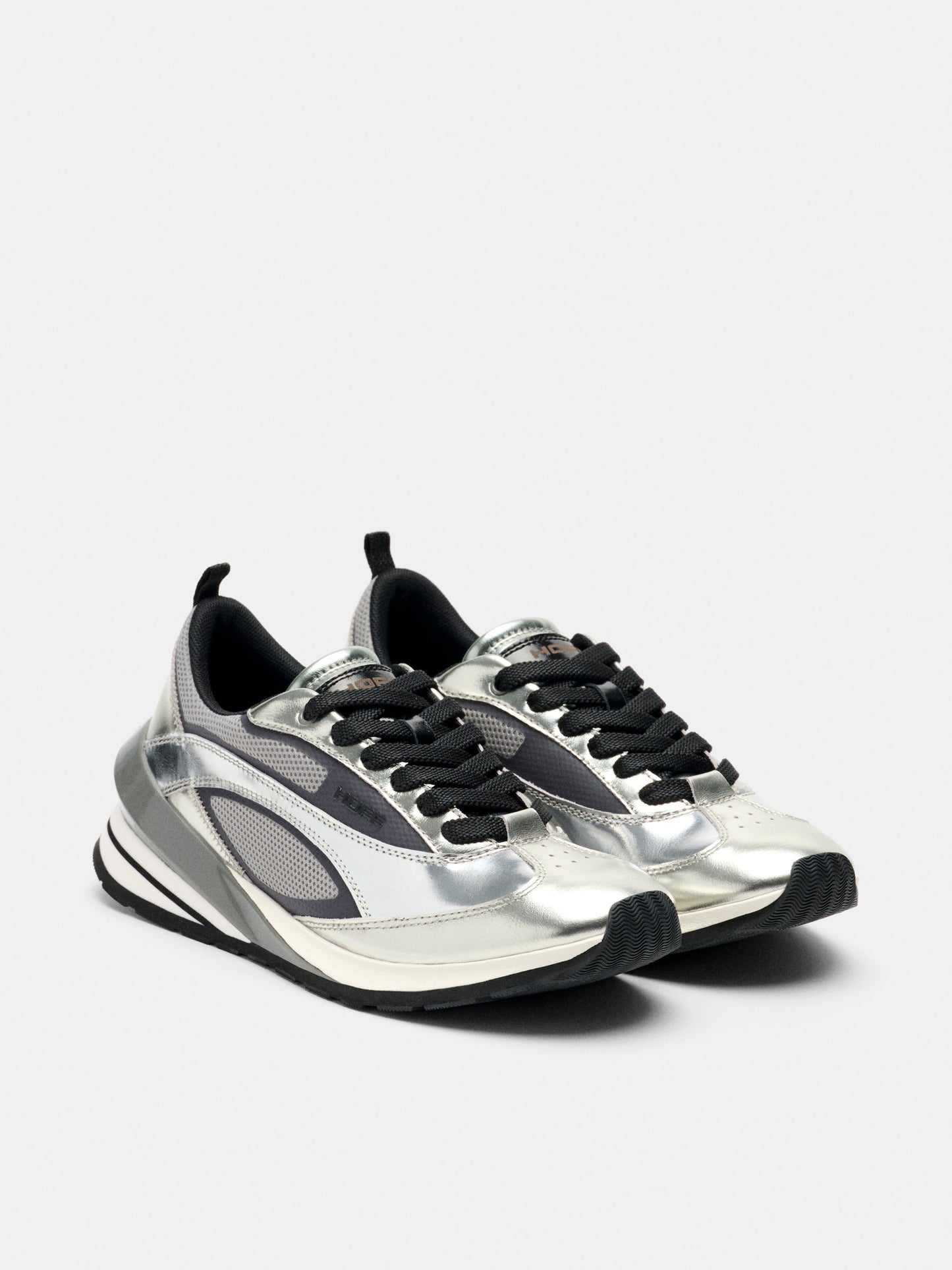 Seven Runner Metallic Silver
